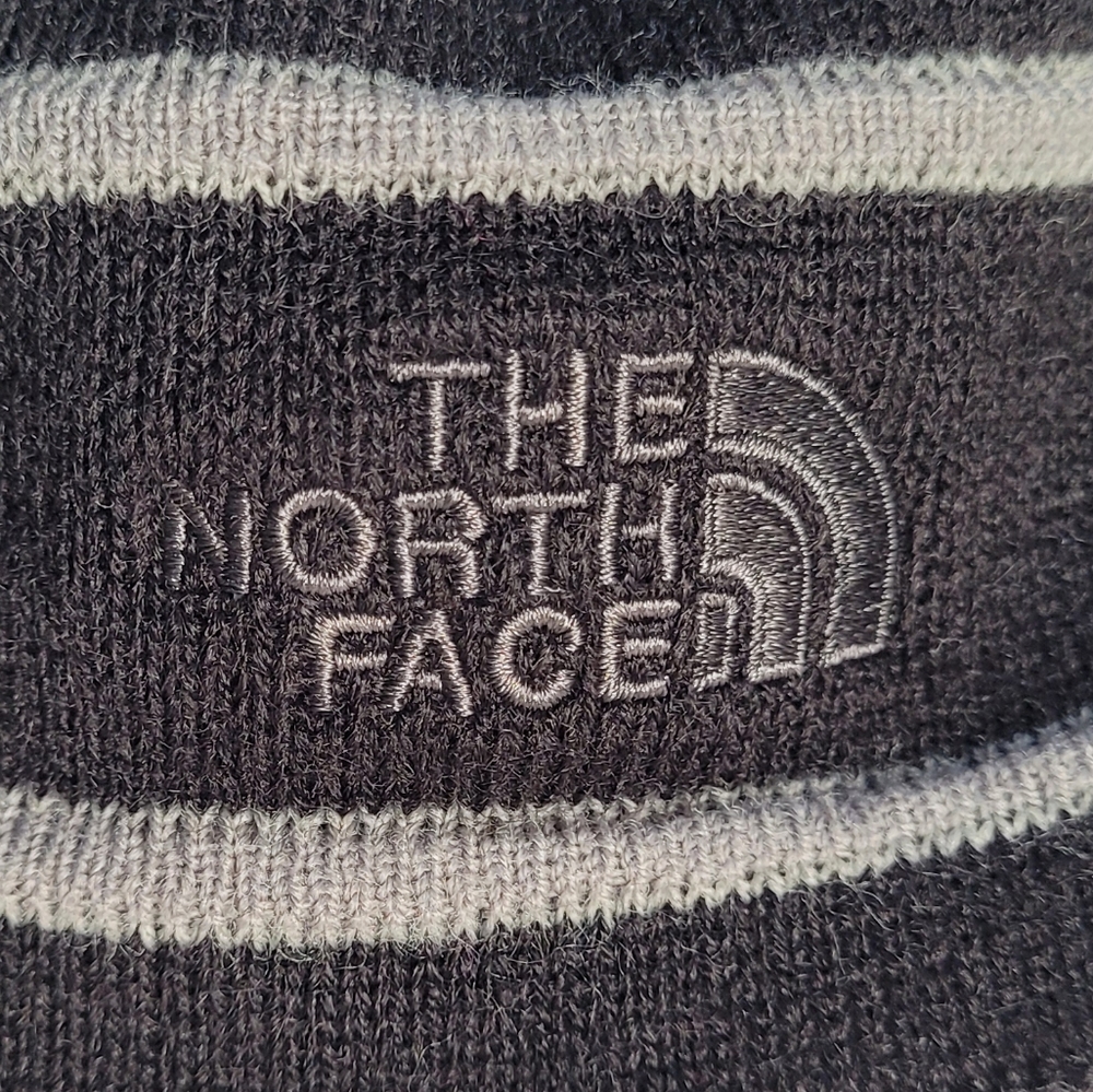 North Face knit beanie cap